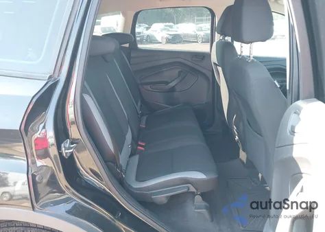 2013 Ford Escape S z USA, uszkodzony, nr VIN 1FMCU0F70DUC51133